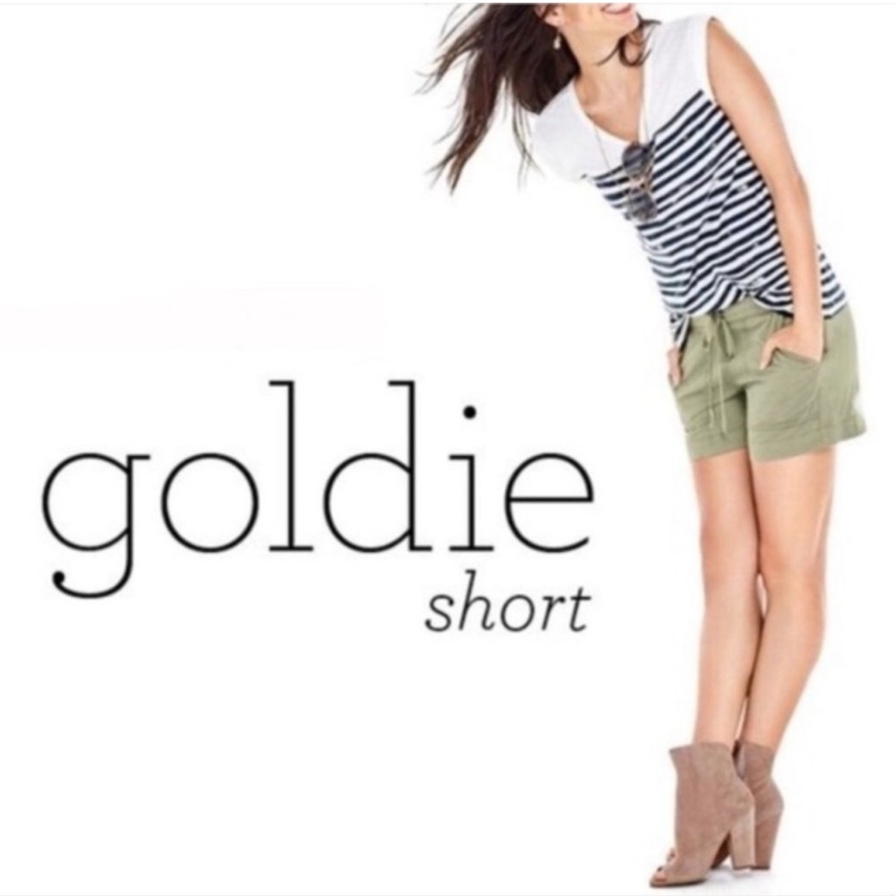 CAbi Goldie Olive Green Drawstring Shorts - #5110 - M